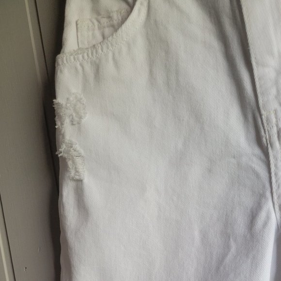 ZARA Distressed Cycling Short - Picture 4 of 9